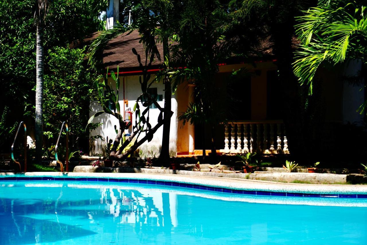 Flower Garden Resort Panglao Bagian luar foto