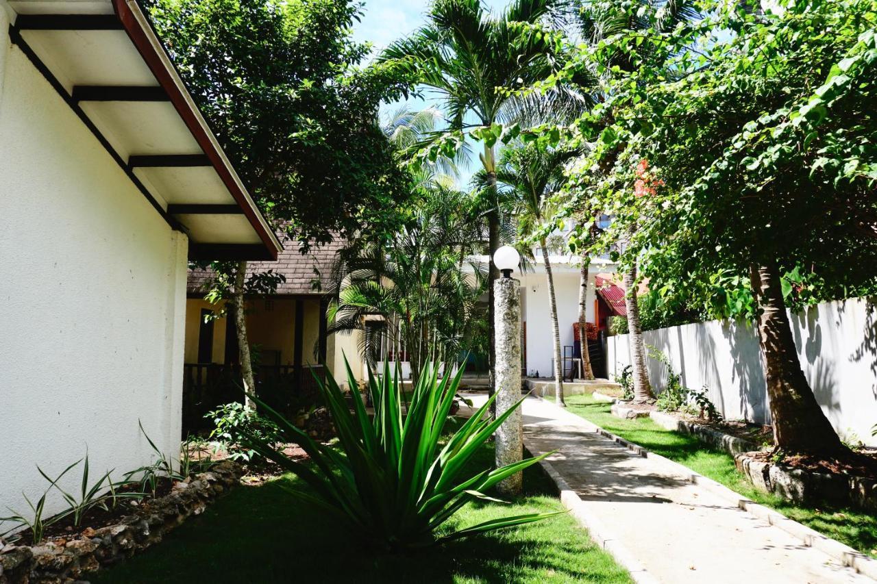 Flower Garden Resort Panglao Bagian luar foto